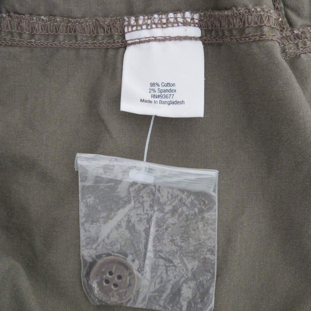 22W St. John's Bay Plus Cargo Capri Shorts Taupe Brown Stretch Cotton - Picture 6 of 8